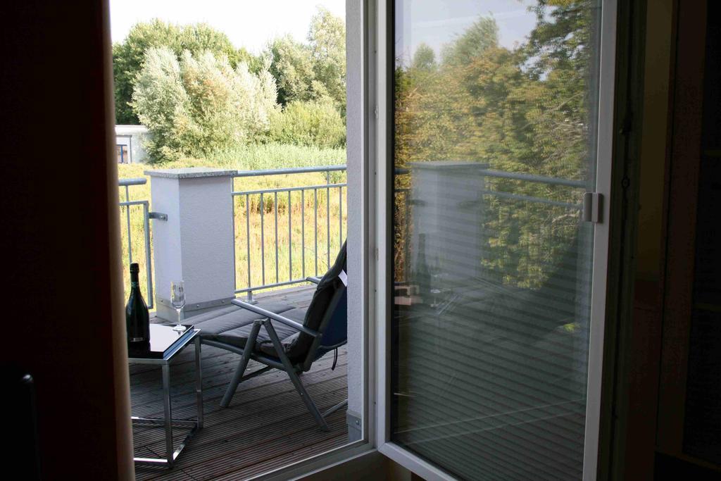 Uebernachtung Bei Michael - Ferienwohnung Rostock Eksteriør bilde